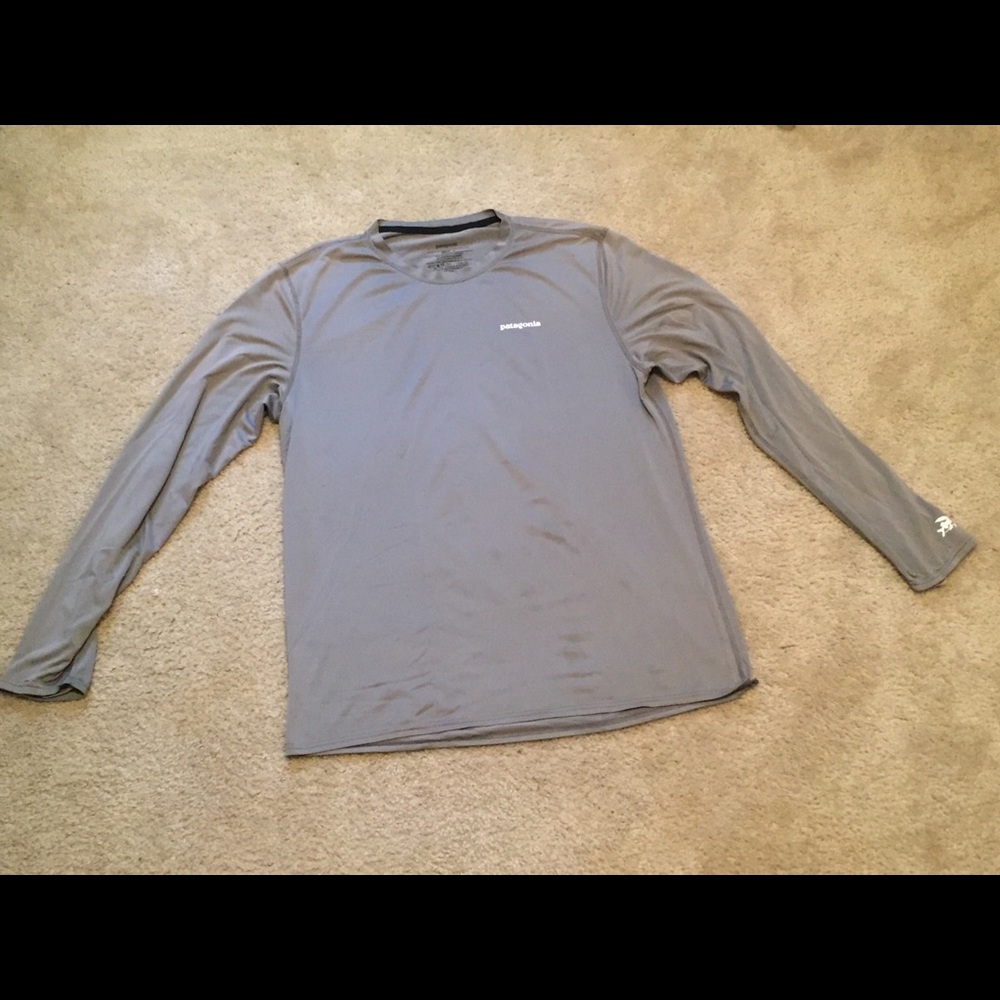 Patagonia R0 long sleeved sun shirt- Men’s Large